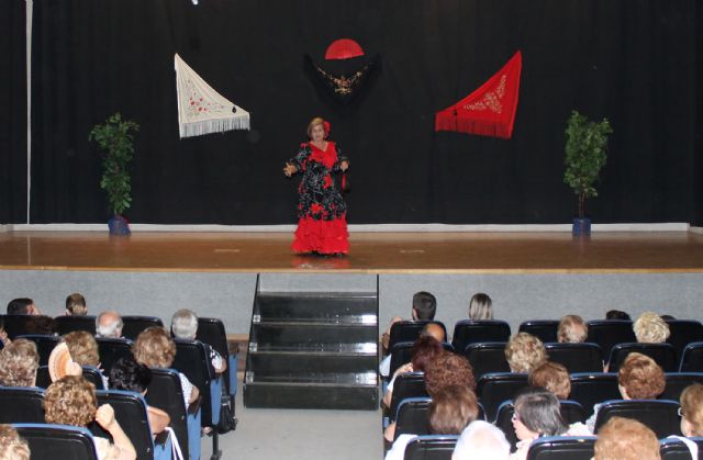 Los mayores torreños despiden el mayo cultural con mucho arte - 1, Foto 1