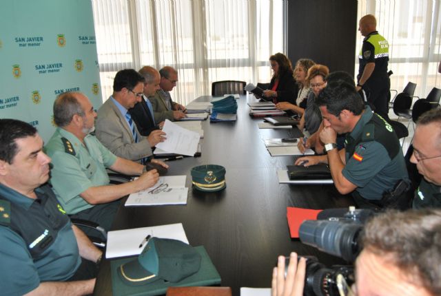 El delegado del Gobierno anuncia el regreso de las patrulleras de la Guardia Civil  en el Mar Menor para el verano - 2, Foto 2