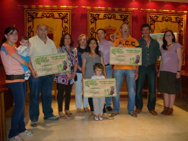 La Concejalía de Festejos entrega los premios a los ganadores de las carrozas de San Marcos 2012 - 4, Foto 4