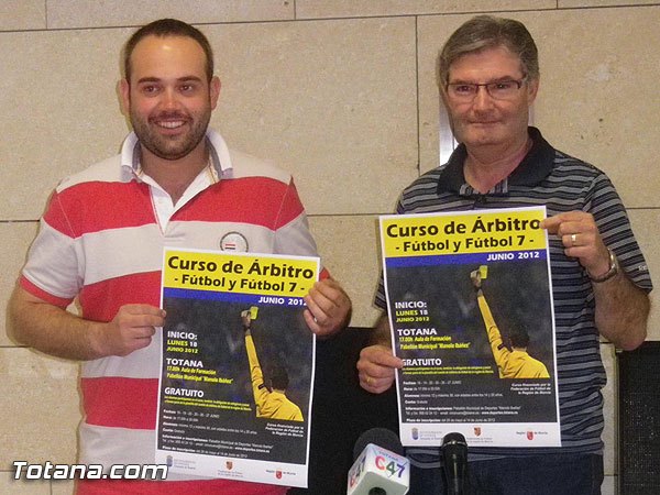 La concejalía de Deportes y la Federación Murciana de Fútbol organizan un curso para la formación de árbitros de fútbol y fútbol 7, Foto 2
