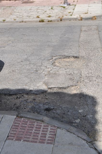 Es urgente invertir en El Sifón para acabar con el grave deterioro de sus calles ya ceras y crear puestos de trabajo entre desempleados - 1, Foto 1