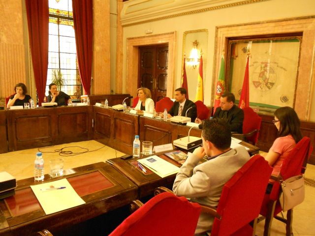 Martínez-Cachá presenta el Acuerdo de Murcia, que contiene la hoja de ruta para implantar la movilidad eléctrica en las ciudades - 3, Foto 3