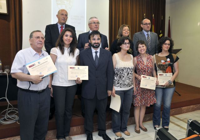 Una alumna del Máster en Desarrollo Económico y Cooperación Internacional gana el II Premio Idea Responsable de la Universidad de Murcia - 1, Foto 1