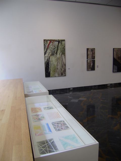 Los niños exponen sus trabajos junto a las obra del artista Luis Fernández - 1, Foto 1