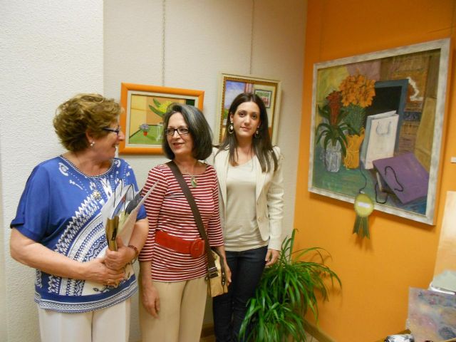 María Dolores García Mompeán gana el concurso de pintura Flores y Libros de los Centros de la Mujer - 4, Foto 4