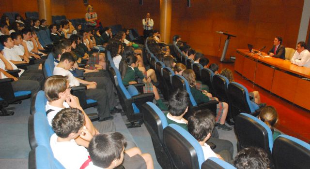 ¿Para ser ingeniero hay que estudiar mucho? ¿Cuánto dinero se gana? - 1, Foto 1