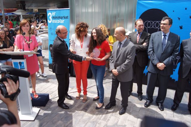 El colegio Reina Sofía gana el premio a la creatividad empresarial en el III Mini Market de Empresas Escolares de la Región de Murcia, Foto 4