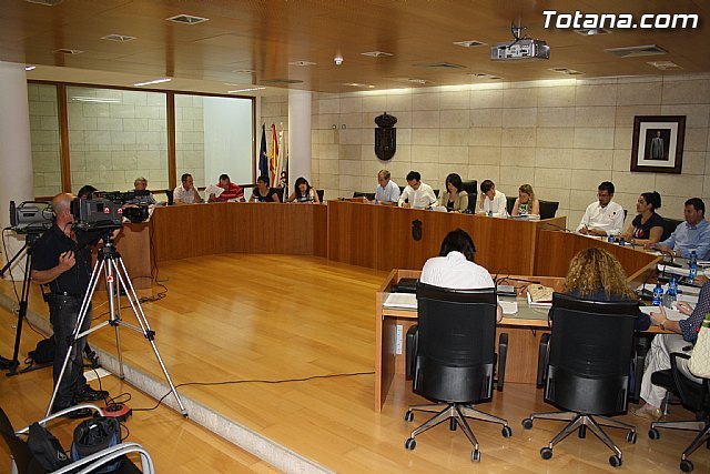 El Pleno aprueba solicitar al Gobierno de la Nación que en el mecanismo de financiación para el pago a proveedores de las entidades locales se establezca un interés fijo que no supere el 1%, Foto 1