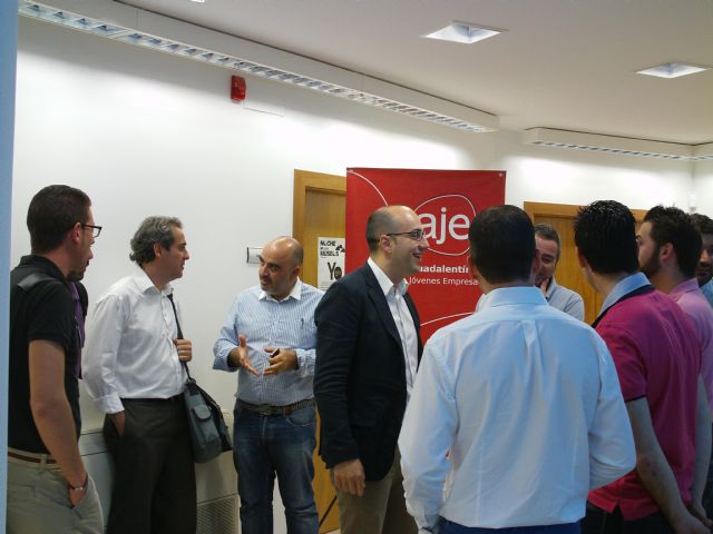 Alberto Inglés, creador del concepto INNOVACION SOCIAL RS3, ha explicado a los Jóvenes Empresarios la importancia de los Valores y el Social Media en la Pyme - 1, Foto 1