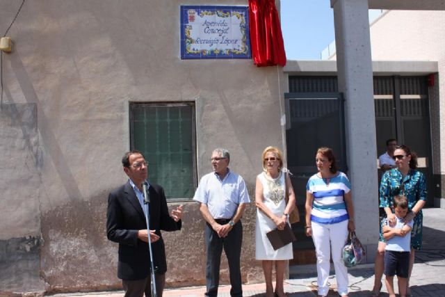 El Alcalde descubre la placa que da nombre a la Avenida Concejal Remigio López en Cabezo de Torres - 2, Foto 2