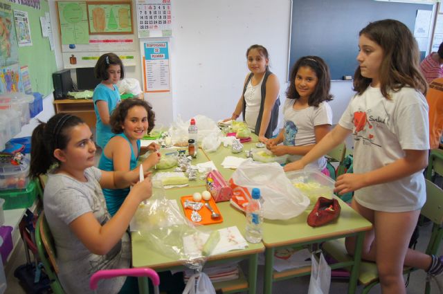 Autoridades municipales visitan el colegio Santa Eulalia - 1, Foto 1