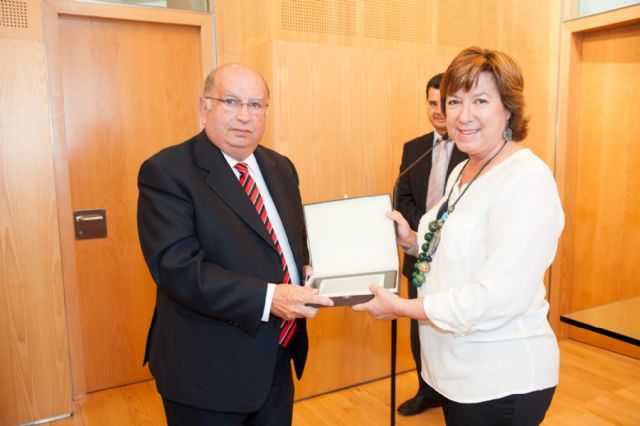 La alcaldesa agradece los servicios prestados a 22 jubilados - 5, Foto 5