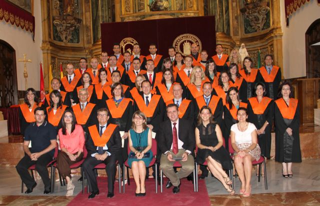 La UCAM gradúa a la III Promoción del Grado Oficial en Administración y Dirección de Empresas - 1, Foto 1