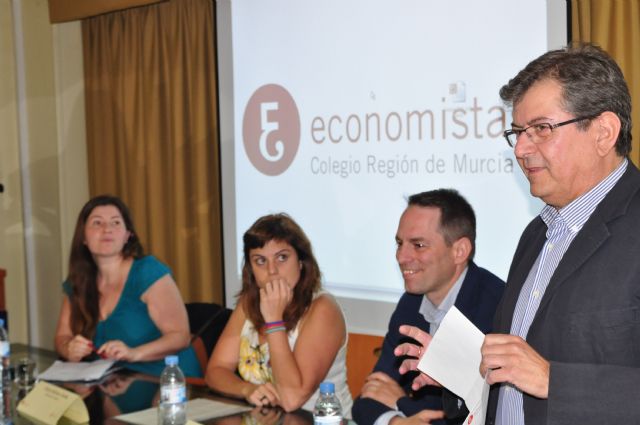 Alberto Puyo: La banca ética invierte en economía real y no especulativa - 1, Foto 1