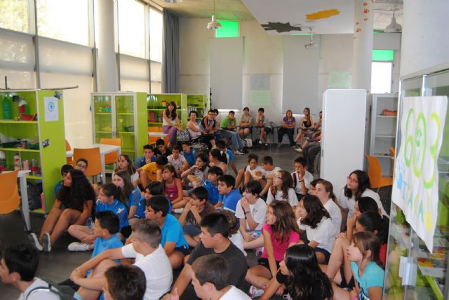 Los niños torreños celebran el Día Mundial del Medio Ambientecon una jornada en la naturaleza y talleres de reciclaje - 2, Foto 2