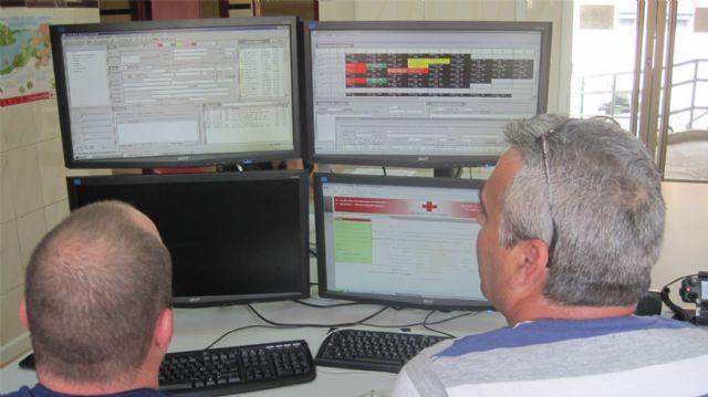 Voluntarios de Cruz Roja de Águilas se acreditan como Operadores de las Terminales de Mando y Control integradas en el 112 - 1, Foto 1