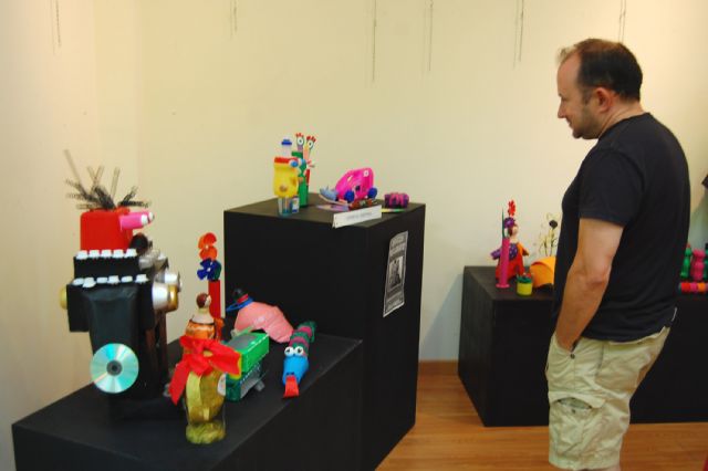 Las Torres de Cotillas muestra el arte con el reciclaje de los alumnos del taller municipal de manualidades - 3, Foto 3