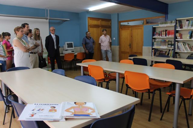 El colegio Cervantes torreño inaugura su renovada biblioteca - 1, Foto 1
