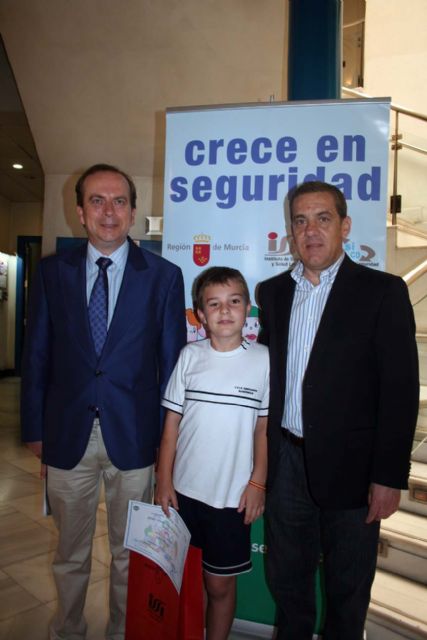 Entregados los premios de la campaña Crece en seguridad - 1, Foto 1