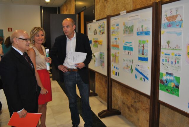 Ponencias sobre energías renovables, reciclaje y contaminación por nitratos para conmemorar el Día Mundial del Medio Ambiente en San Javier - 1, Foto 1