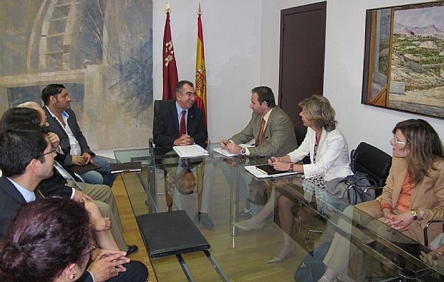 El consejero de Presidencia se reúne con la Asociación Española de Fundaciones - 1, Foto 1