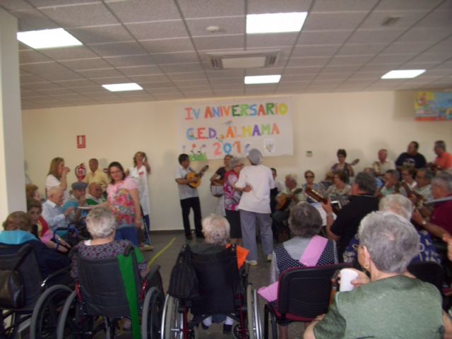 El Centro de Da de Personas Mayores celebra su IV Aniversario, Foto 3
