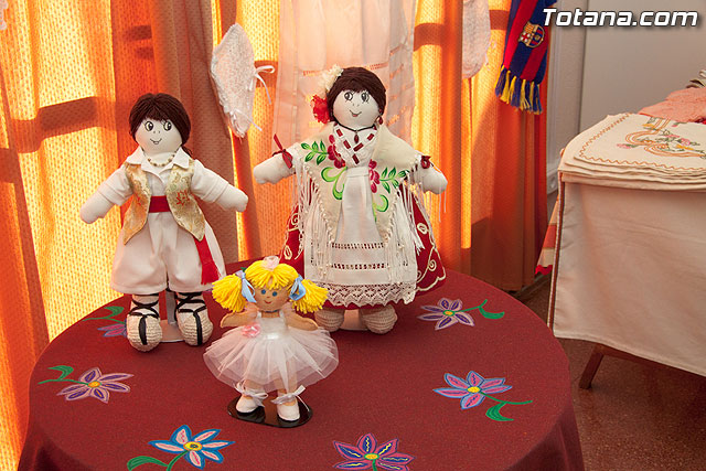 Taller de manualidades y bordados. Centro Municipal de Personas Mayores - 1