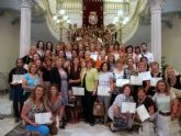 140 alumnas de los cursos de la Concejala de la Mujer recogen sus diplomas