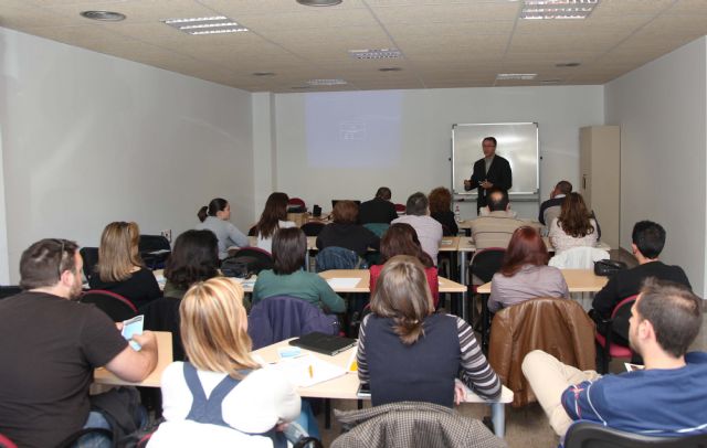El área de Empleo del Ayuntamiento programa un ciclo formativo sobre nuevas tecnologías - 1, Foto 1