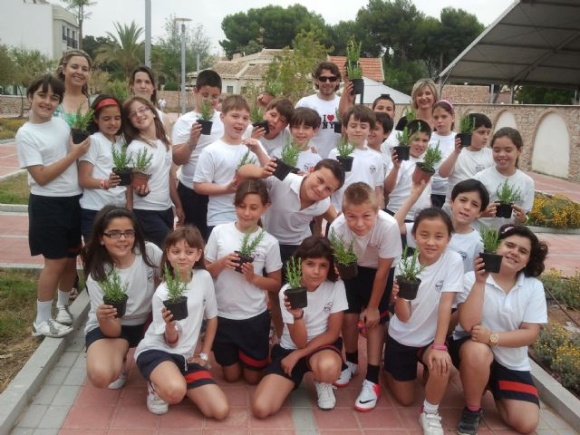Medio Ambiente cierra su programa con actividades para niños y jóvenes y una visita guiada por el Mar Menor en barco - 1, Foto 1