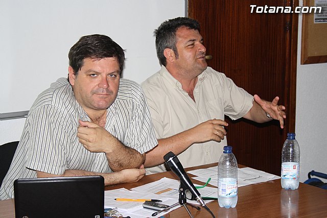 Charla-Coloquio Efectos sociales de la crisis económica y respuestas colectivas, Foto 1