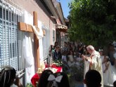 Multitudinaria celebración del Corpus Christi en la mañana de hoy de Aljucer, con los niños de primera comunión y tradicionales altares