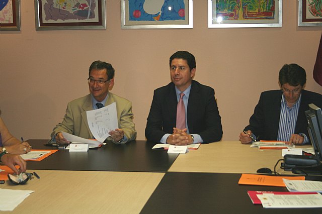 La Comisión Mixta aprueba más de 2 millones de euros de ayudas para paliar los efectos de los terremotos de Lorca - 1, Foto 1