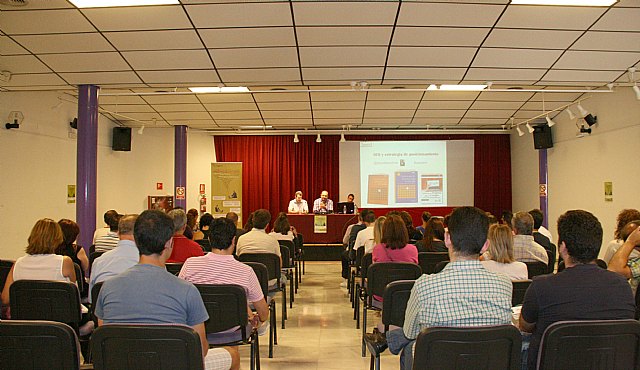Emprendedores caravaqueños asisten a un taller sobre posicionamiento y marketing online - 2, Foto 2