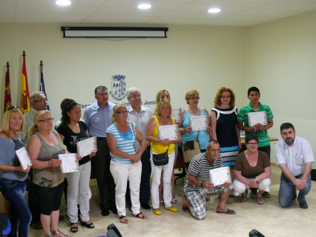 Clausurado el Taller de Costura organizado por Proyecto Abraham y la Concejalía de Servicios Sociales - 1, Foto 1