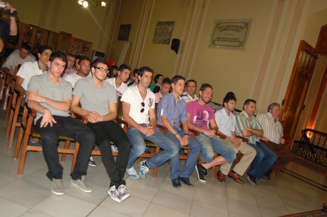 La corporación local recibe al Campeón de Segunda División - 2, Foto 2