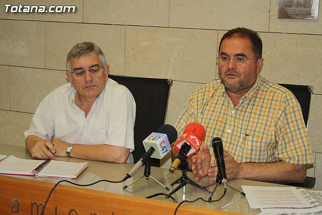 Rueda de prensa IU-verdes. Valoración Pleno extraordinario. Plan de Ajunte, Foto 1