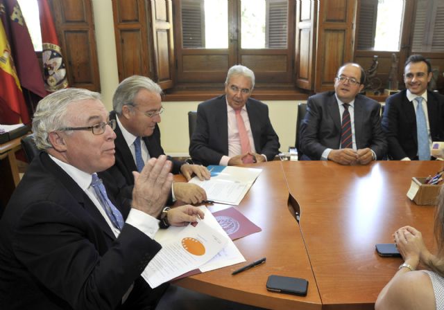 Cajamar apoya con 80.000 euros actividades formativas y culturales de la Universidad de Murcia - 4, Foto 4