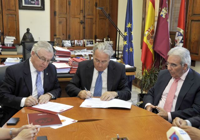 Cajamar apoya con 80.000 euros actividades formativas y culturales de la Universidad de Murcia - 5, Foto 5