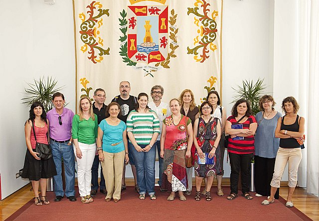 Alumnos del IES Mediterráneo, en la órbita de los libros - 1, Foto 1