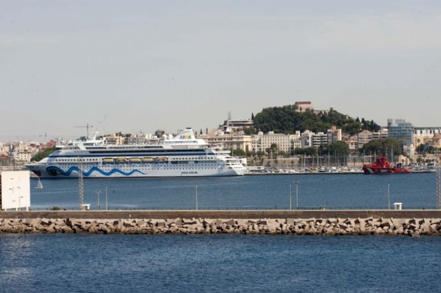 El Aidavita arriba a puerto con 1.262 pasajeros - 2, Foto 2