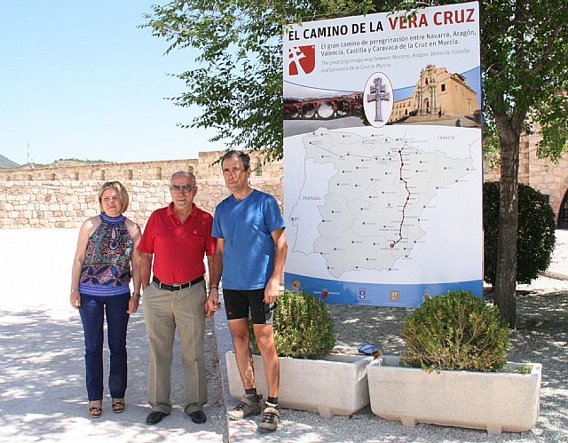 Celso Bañón recorre los 900 Km del Camino de la Cruz desde Puente la Reina hasta Caravaca - 1, Foto 1