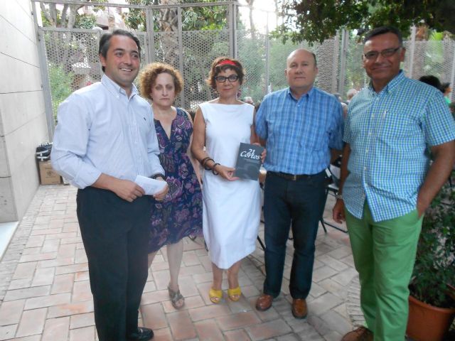 El Centro Municipal de El Carmen publica el libro 21 Cortos con los cuentos escritos por los alumnos del taller de creación literaria - 2, Foto 2