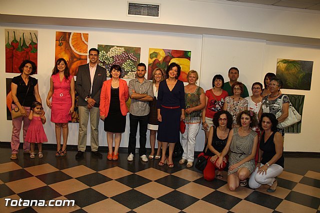 La exposición Color, sabor, olor y algunas cosas más recoge los trabajos de pintura y restauración de muebles realizados por los alumnos de la UP - 1, Foto 1