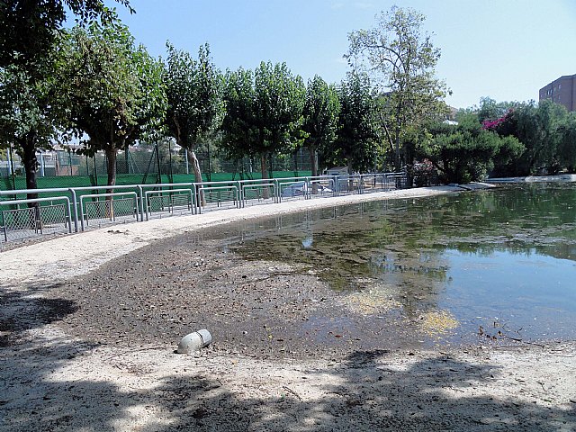 El Grupo Socialista exige una limpieza de choque inmediata del parque de Fofó - 1, Foto 1