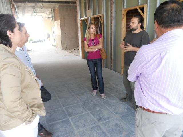 La alcaldesa visita las obras del Centro de Salud Totana-sur, Foto 4