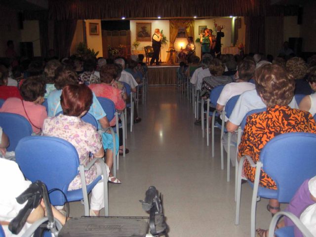 El grupo de teatro Amanecer lleva a escena obras de Muñoz Seca y los hermanos Ãlvarez Quintero - 1, Foto 1