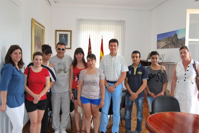Alumnos del 1 curso del Ciclo Formativo de Gestin Administrativa del IES Miguel Hernndez visito el Ayuntamiento, Foto 4