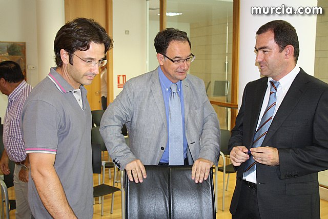 El delegado del Gobierno asiste en Totana a la instalacin de un acelergrafo para reforzar la red de deteccin ssmica de la falla de Alhama - 4