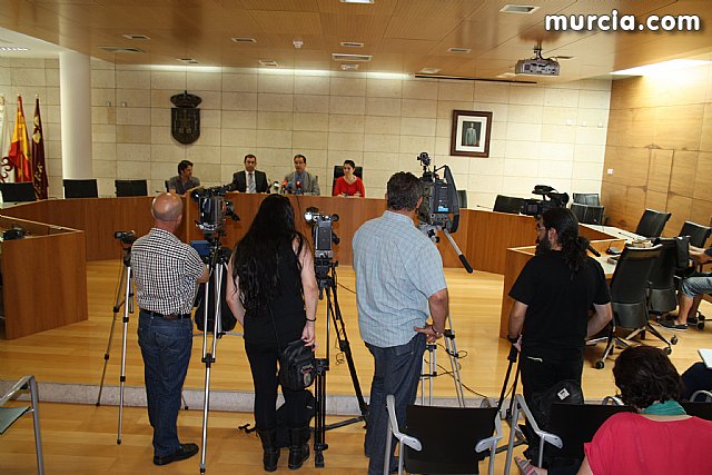 El delegado del Gobierno asiste en Totana a la instalacin de un acelergrafo para reforzar la red de deteccin ssmica de la falla de Alhama - 8